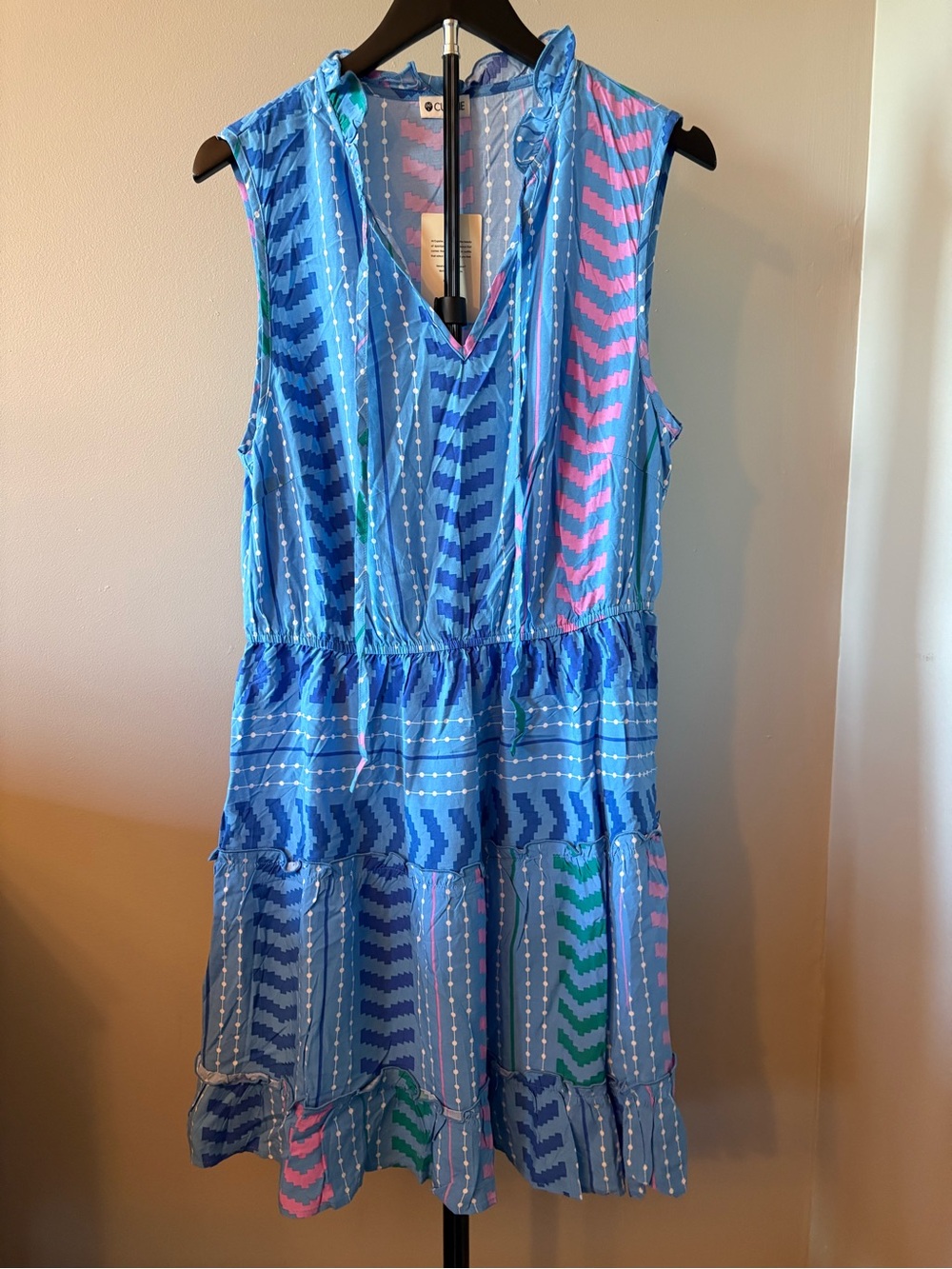 NWT Cupshe Size Large Sleeveless Mini Dress with Blue & Pink Pattern